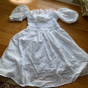 Puffy sleeve white cottage core dress